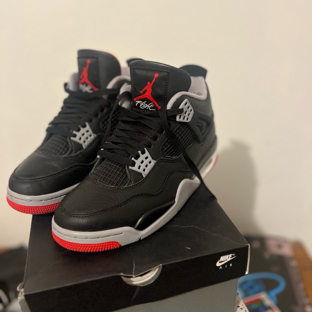 Retro Jordan 4s